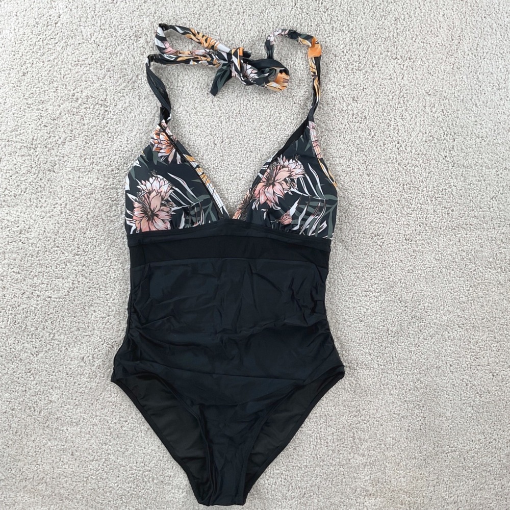 RXRXCOCO Womens Black Tropical Floral Halter‎ One Piece Swimsuit Size L Ruched